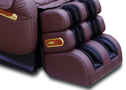 Close up of the 18K gold plated armrest trim on the Luraco i9 Max Plus Royal Edition