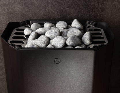 Stones loaded on the top grille of the Saunum Air Perfect 7