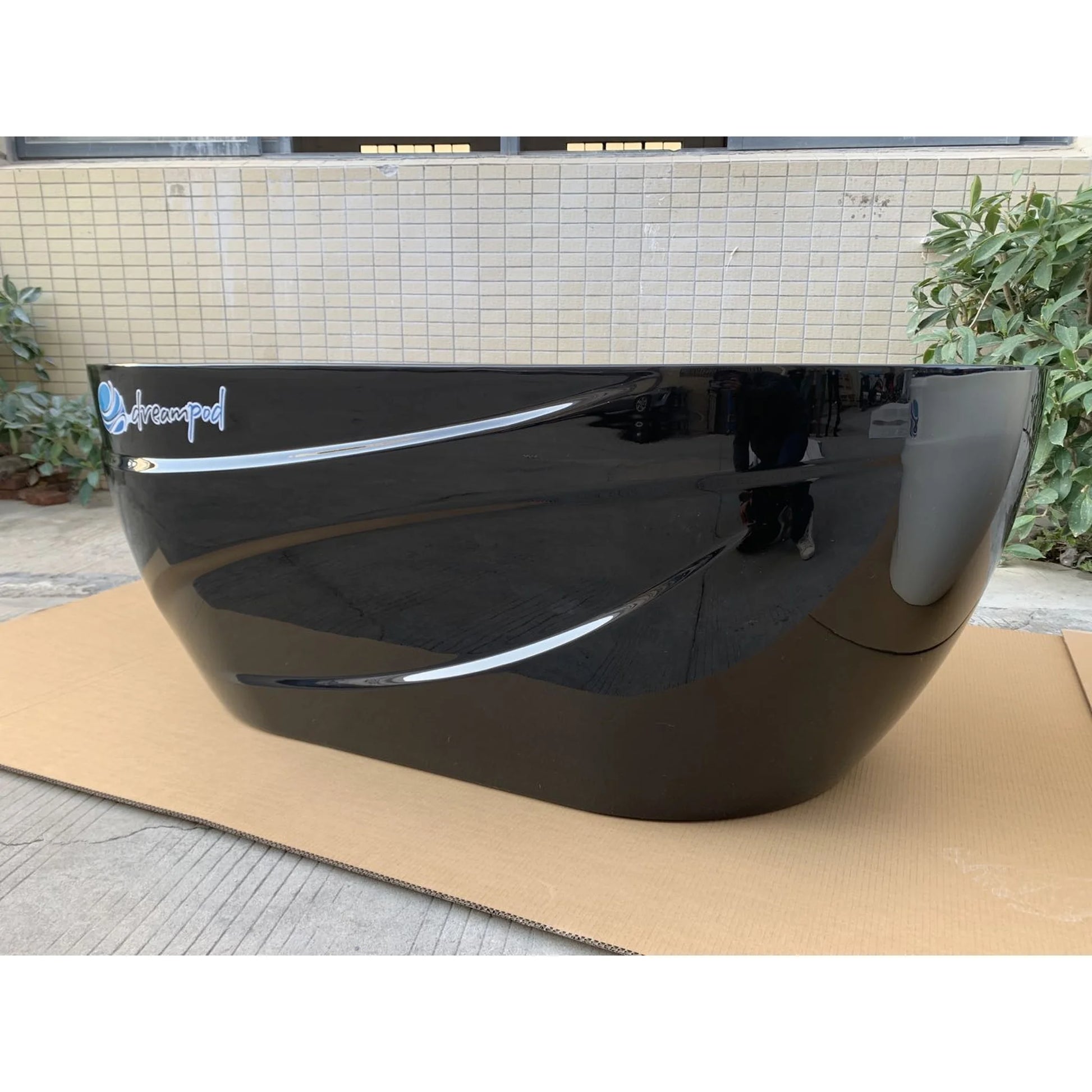 Dreampod Ice Bath with Chiller — Stealth Black