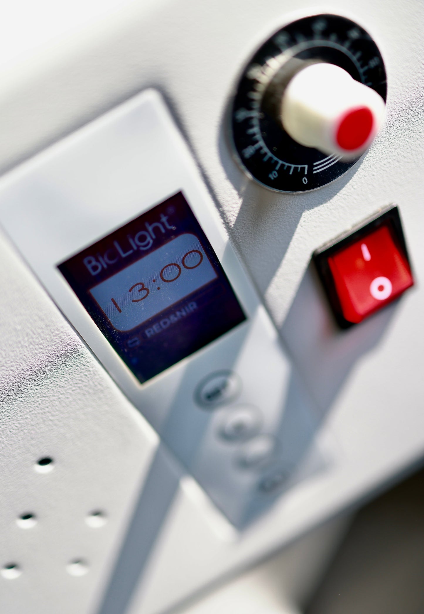 Adapt System: Professional 360° Red Light Therapy with Customizable Wavelengths & Adjustable Frequencies