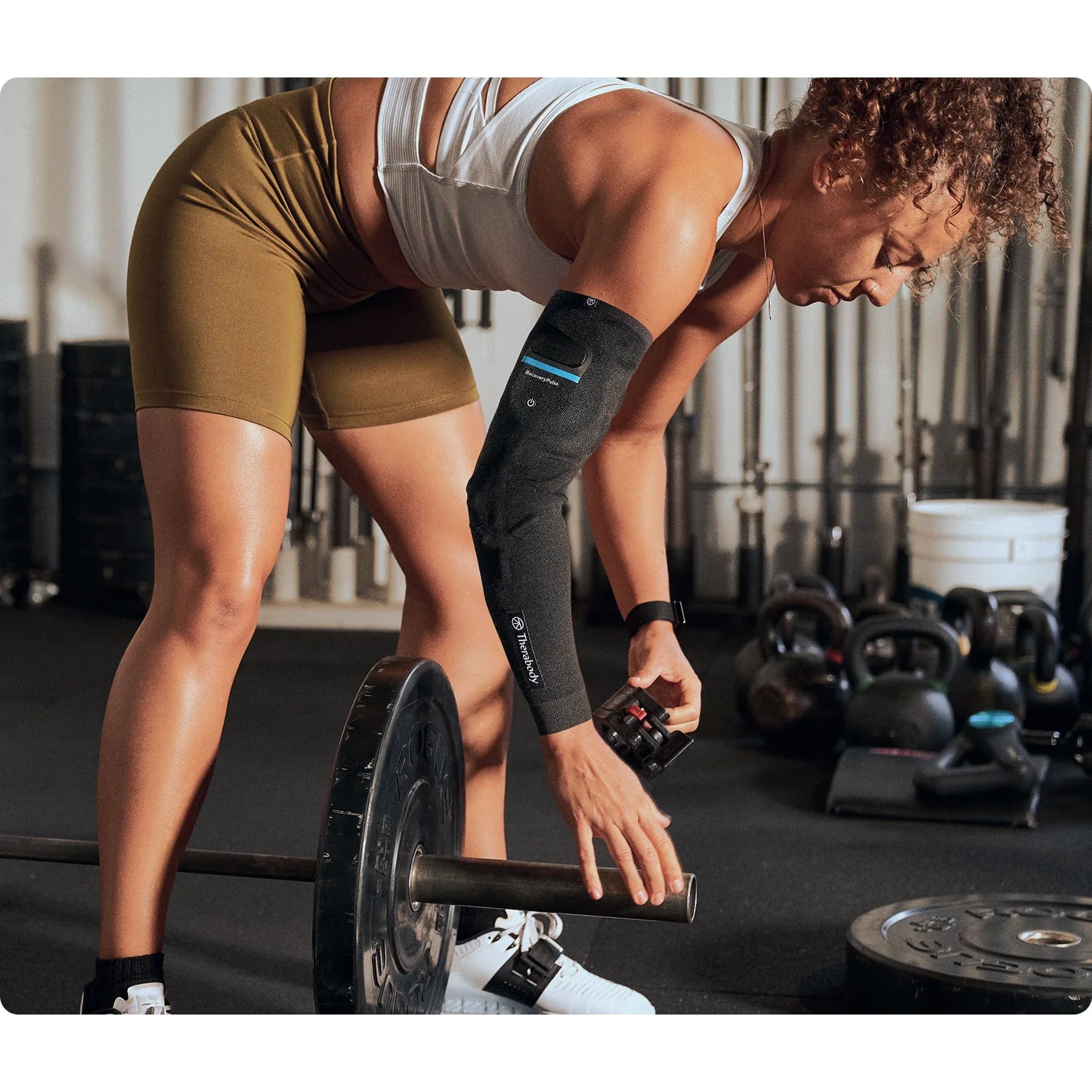 Therabody RecoveryPulse Arm — three vibration modes for low medium and wave patterns