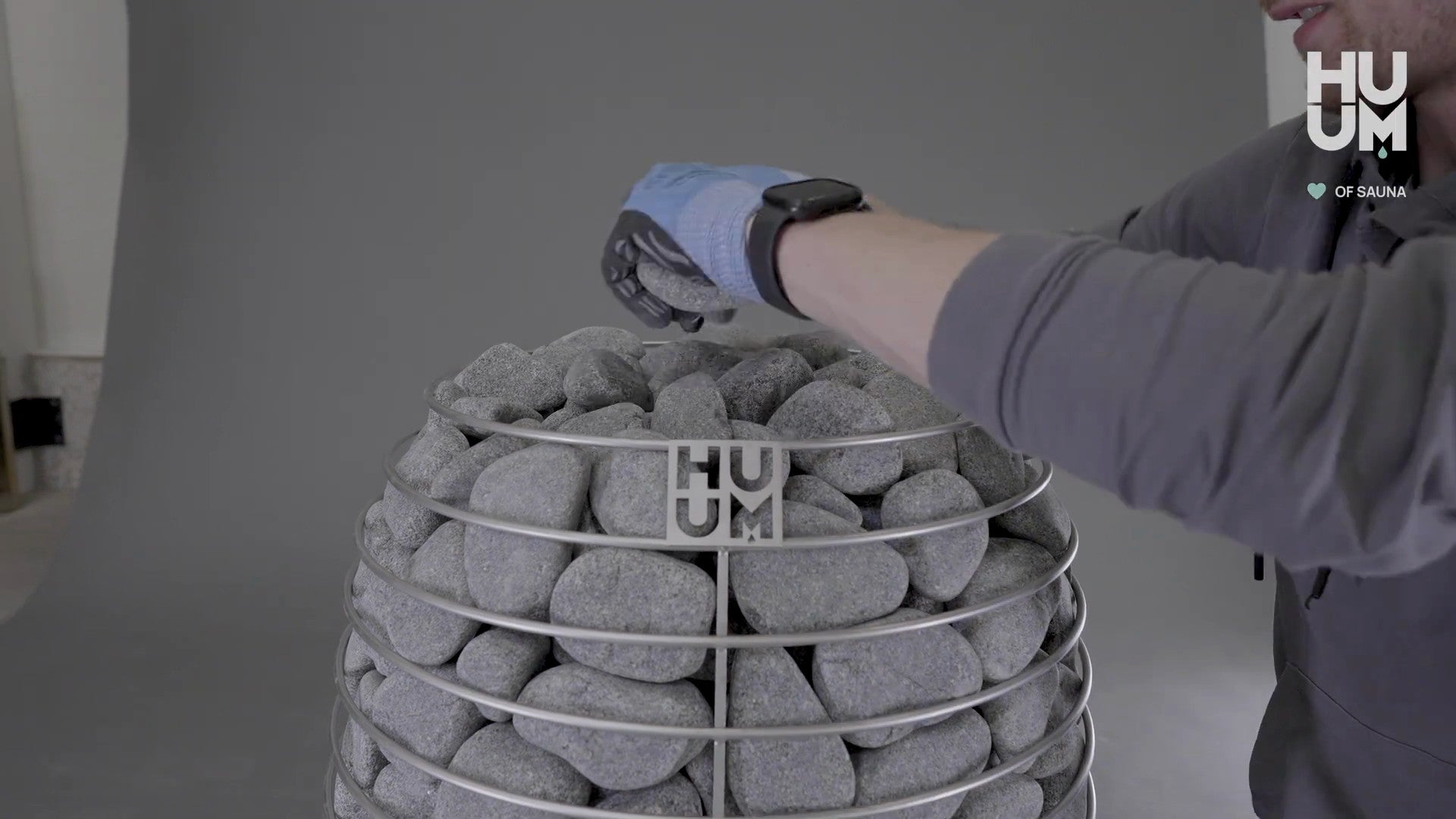 HUUM HIVE stone placement with air tunnel, video by HUUM