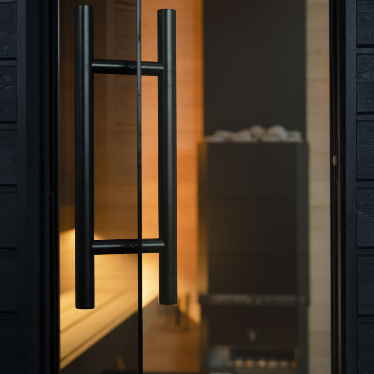 SaunaLife G6 Garden Series 5-Person Pre-Assembled Outdoor Sauna, installed view 5