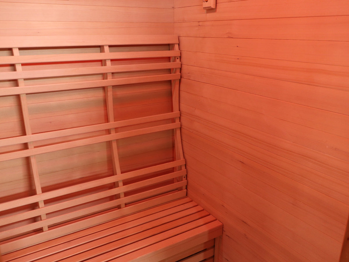 Contoured backrest above the bench inside the SunRay Freeport